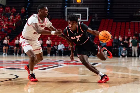 Men's Basketball Takes on Louisiana Tech at The Pete Image