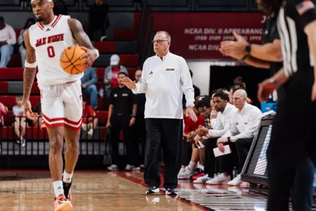 Men's Basketball Wraps Up Homestand Image