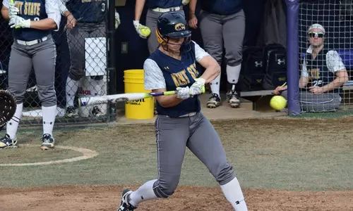 sball_action_dobbin_13