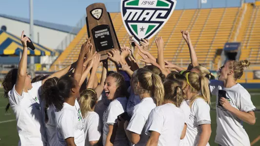 wsoc_celebration_team_11