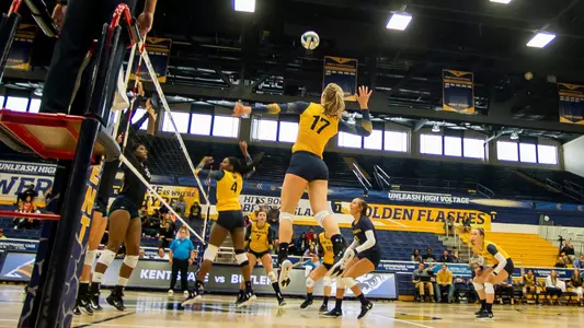 vball_action_bittinger_30