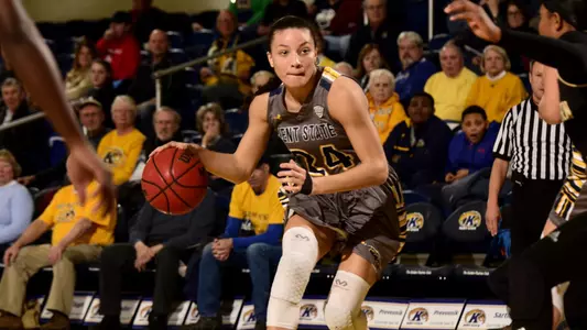 wbb_action_golden_14