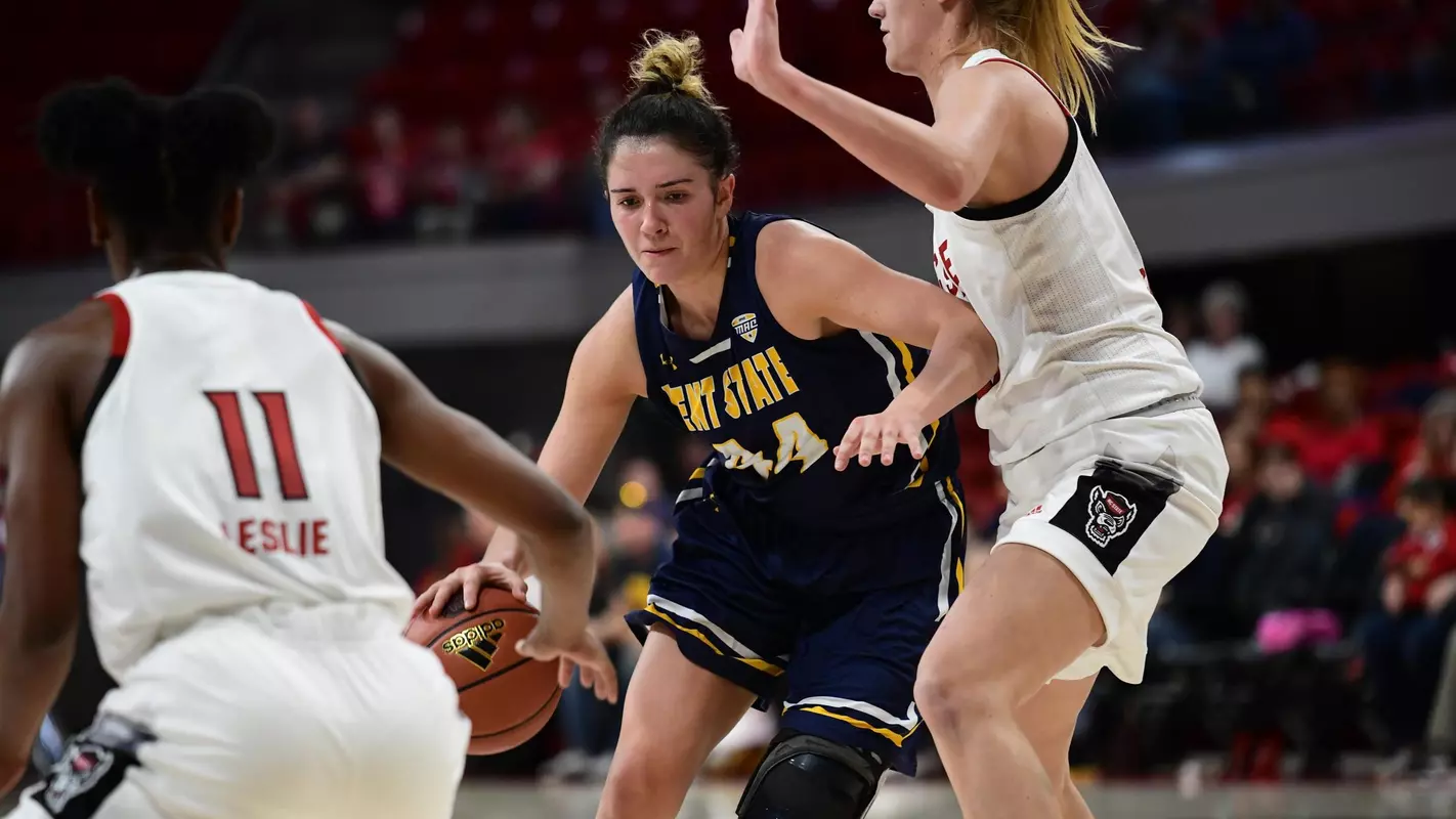 wbb_action_thall_01