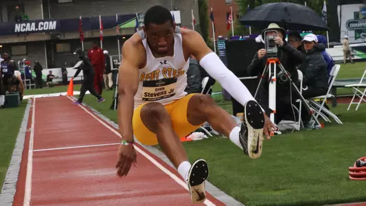 motf_action_stevens02