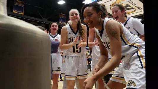 wbb_action_barber_smith_12