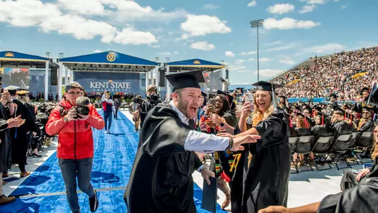 Edelman_commencement