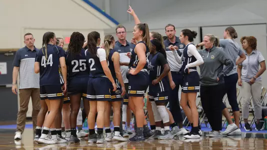 wbb_action_canada_team01