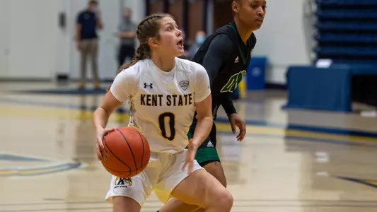 wbb_action_santoro_01