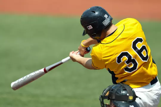 david lyon singles in the 9th to tie emu
