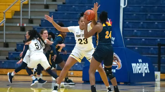 wbb_action_jackson01