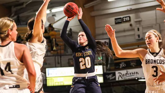 wbb_action_kelly04