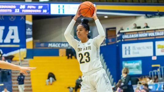 wbb_action_jackson_03