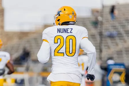 fball_action_nunez03