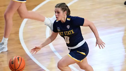 wbb_action_santoro_11
