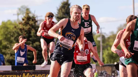 motf_action_stricklen_01