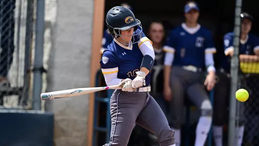 sball_action_robeson_03