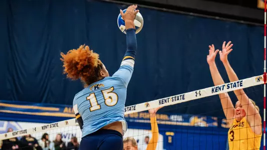 vball_action_henderson03