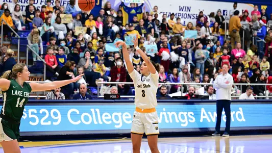 wbb_action_hauser_08