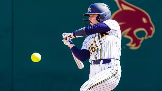 sball_action_robeson_04