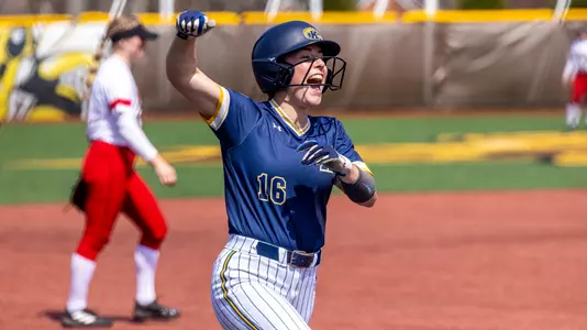 sball_action_robeson_06
