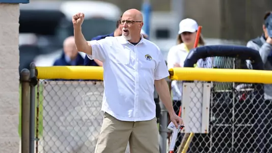 sball_action_oakley_08