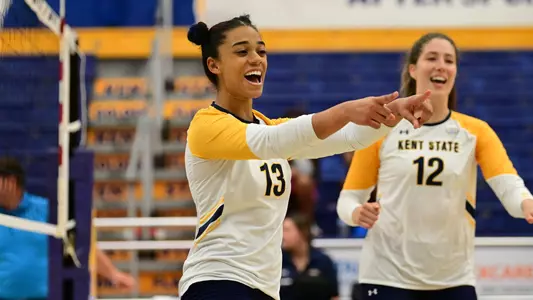 vball_action_walters01