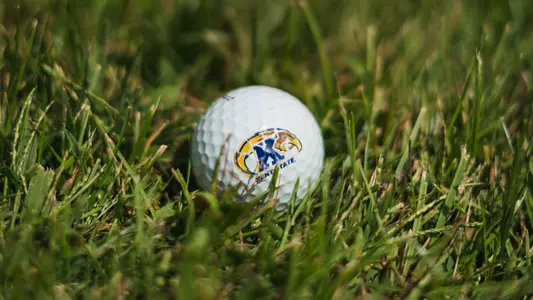 golf_ksu_ball_fall21