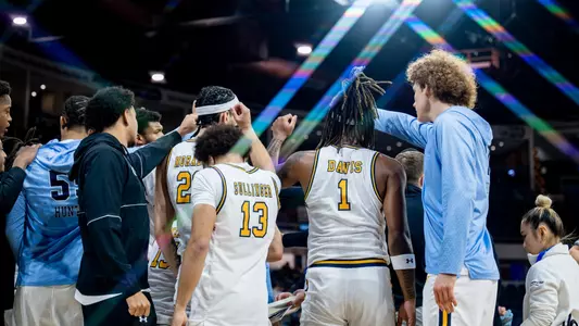 Huddle vs. UC Irvine