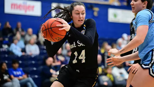 wbb_action_shumate27