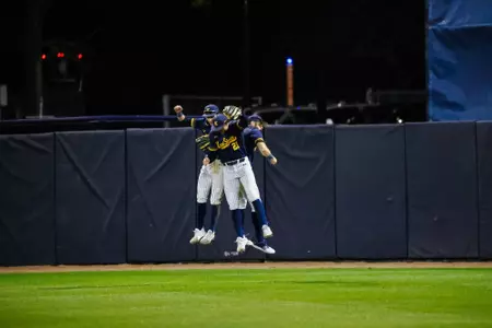 Baseball Outfield UNCW