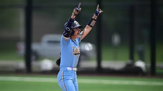 sball_action_whitmore12