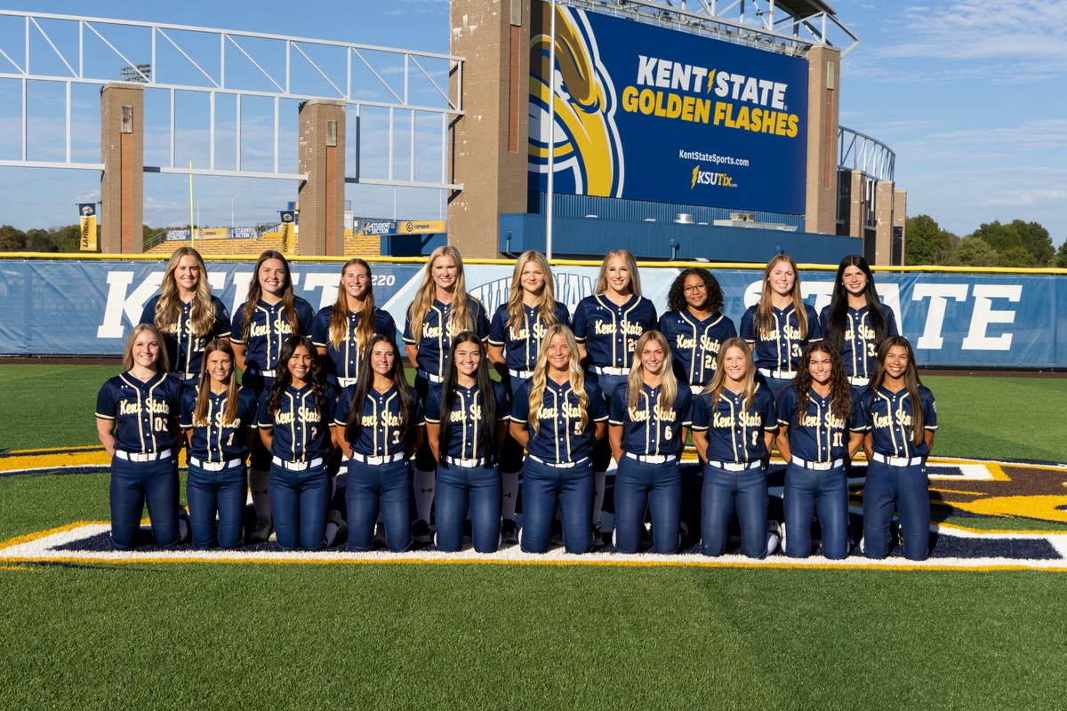 2026 Softball Team Photo