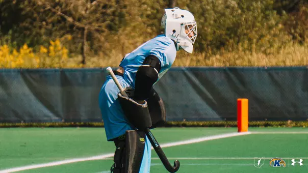 Michaela Skinner in goal for Kent State
