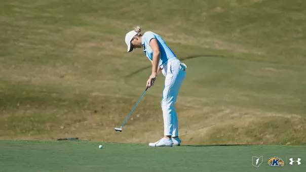 Veronika Kedronova putting a landfall tradition