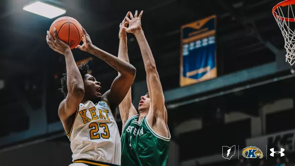 Delrecco Gillespie driving layup vs. EMU