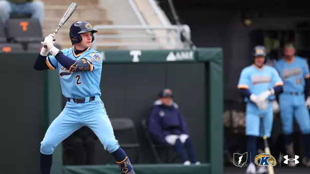 Grady Mee batting at Tennessee