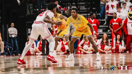 Cian Medley on defense at Illinois State