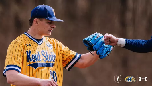 Ben Rabatin Fist Bump Teammate