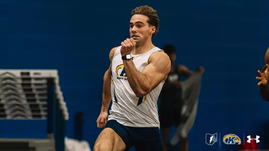 Ethan Pater in action at the Doug Raymond Invitational