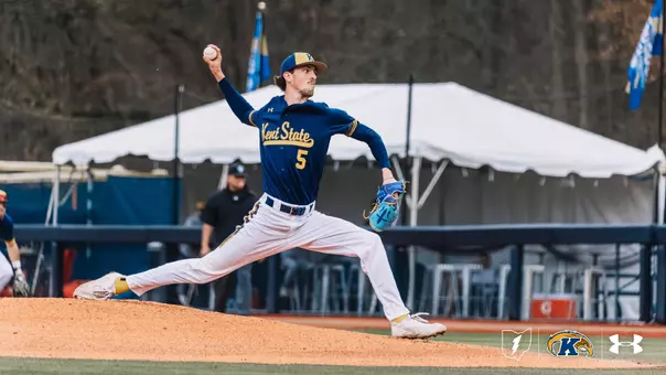 Easton Tumis pitching vs. Bowling Green