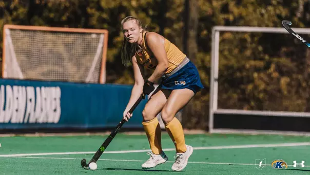 Mary Kate Finnan looking for a pass