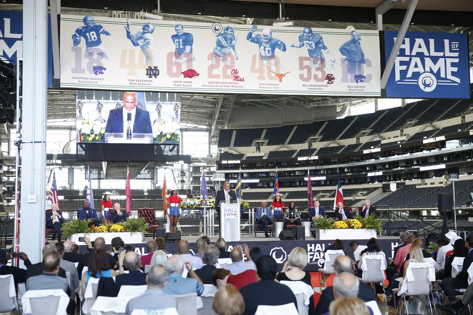 05 October 2021: Jonathan Beasley of the 2020 Cotton Bowl Hall of Fame class at the induction ceremony at AT&T Stadium in Arlington, Texas. Photo by James D. Smith/CBAA