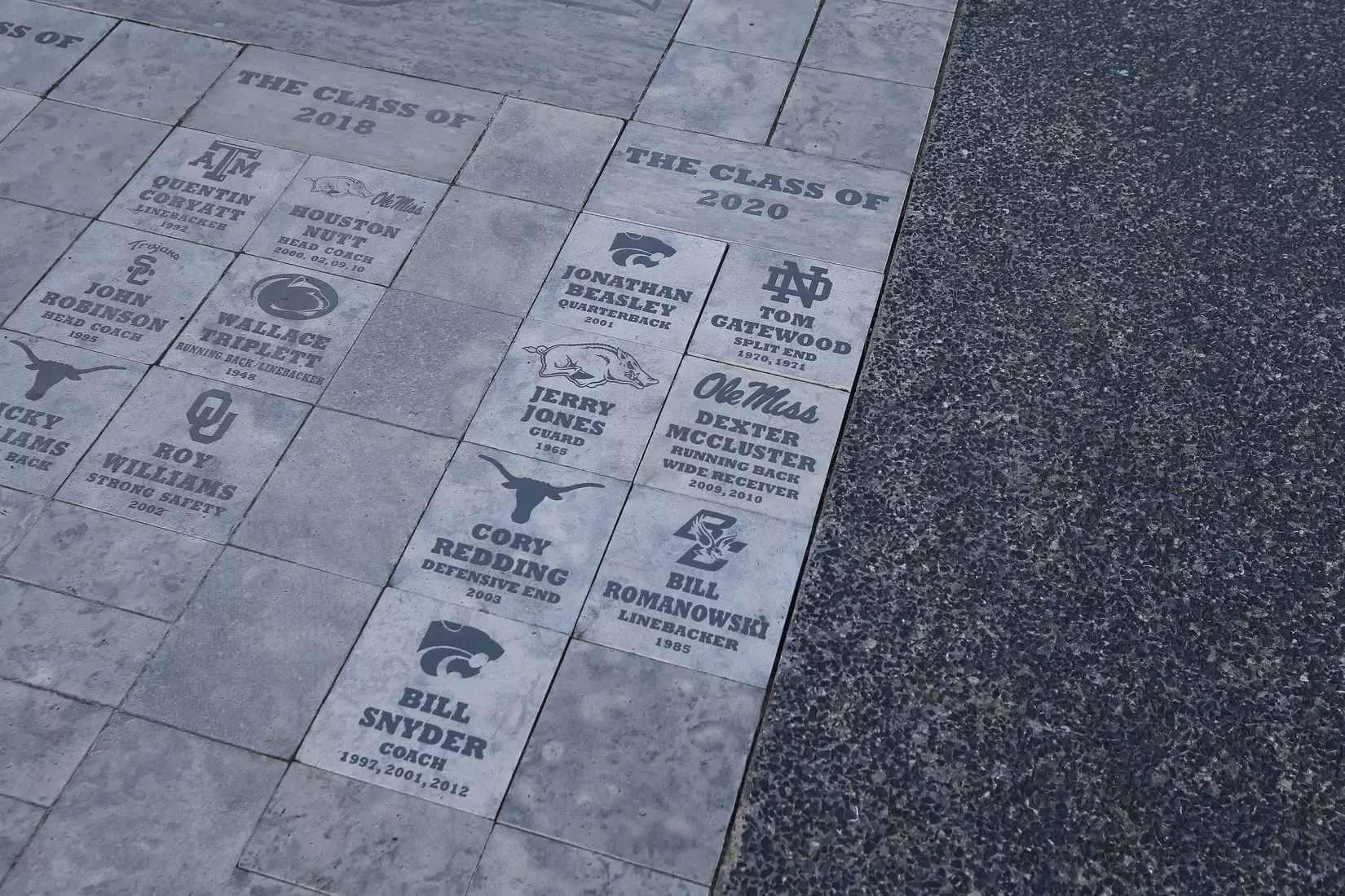 05 October 2021: Bricks for Jonathan Beasley of Kansas State; Jerry Jones of Arkansas; Tom Gatewood of Notre Dame; Cory Redding of Texas; Bill Romanowski of Boston College; Dexter McCluster of Mississippi; and Coach Bill Snyder of Kansas State
of the 2020 Cotton Bowl Hall of Fame class at the induction ceremony at AT&T Stadium in Arlington, Texas. Photo by James D. Smith/CBAA