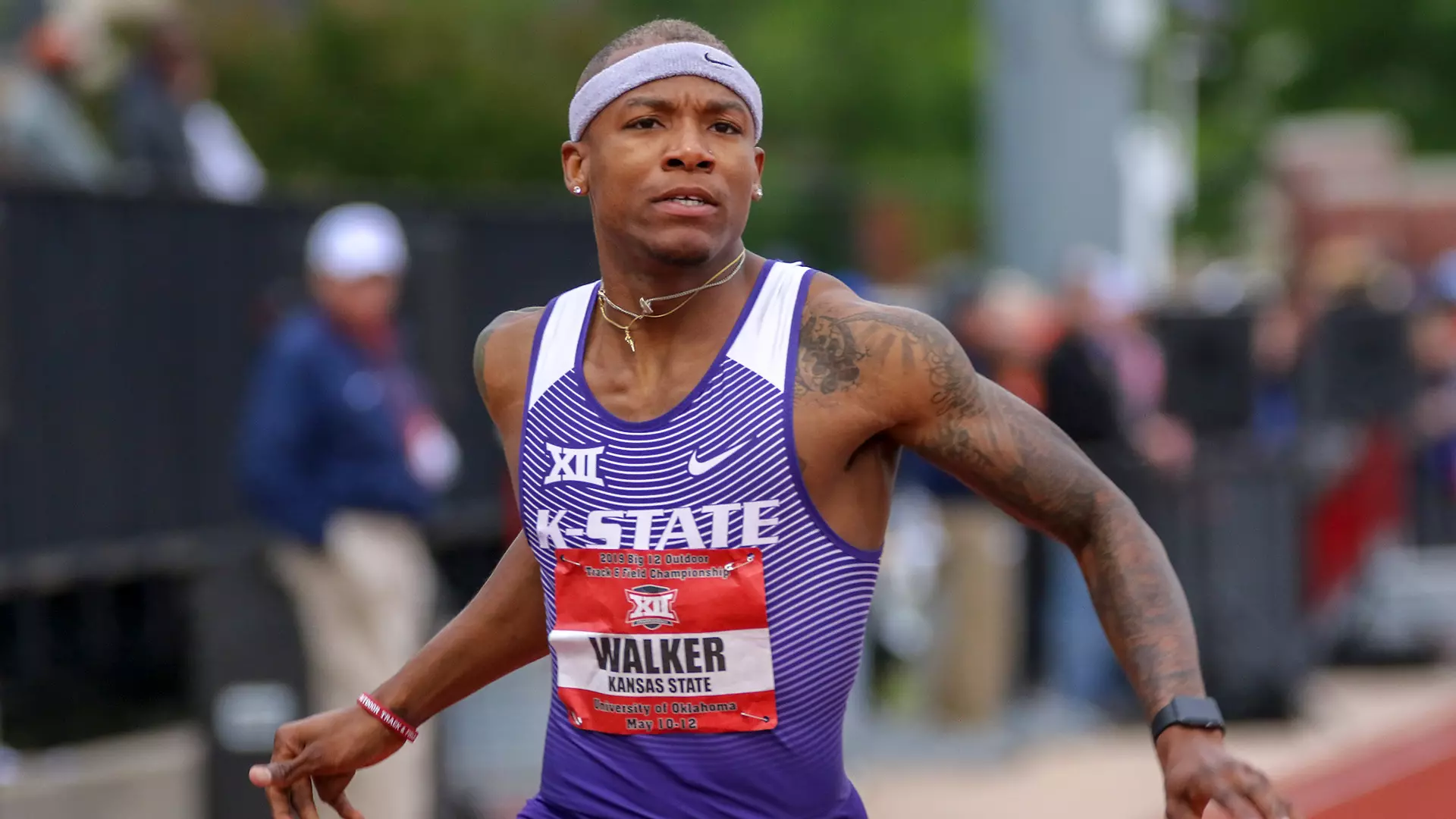 Jullane Walker | 100 Meters, 200 Meters | Kingston, Jamaica
Doing the triple between the long jump, 100 and 200 meters, junior Jullane Walker enters with the 17th fastest 200 meter time (20.78) and the 28th fastest 100 meter time (10.35) in the West region. Both of Walker’s times were recorded at the Big 12 Outdoor Championship, where he placed as the runner-up in the 200 and fourth in the 100. Walker also ranks 40th in the men’s long jump with a mark of 7.50m/24-07.25 set at the National Relay Championships.