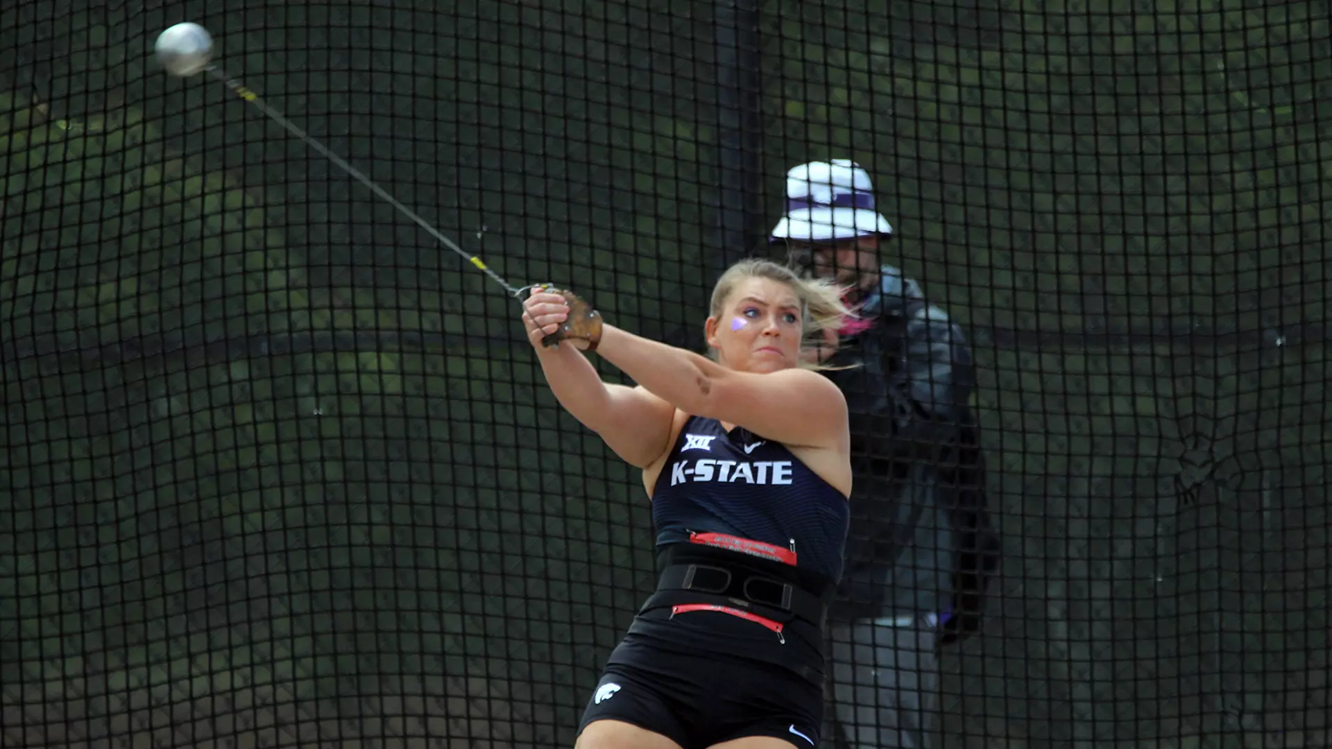 Shaelyn Ward | Hammer Throw | Sapulpa, Okla.
One of three members of the K-State bomb squad competing at the West Preliminary, sophomore Shaelyn Ward enters with the 31st best mark in the West of 60.00m/196-10, which came at the Michael Johnson Invitational on April 19. Ward’s big throw also ranks eighth in K-State history.