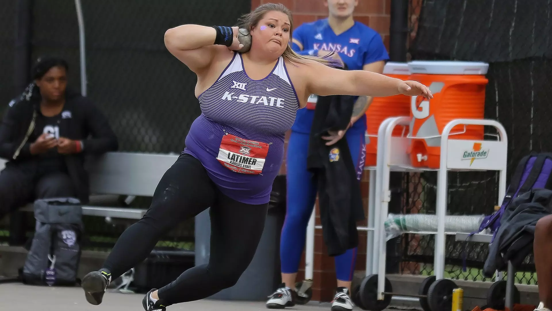 Taylor Latimer | Shot Put | Valley Center, Kan.
After throwing the No. 2 mark in the women’s shot put in K-State history (17.74m/58-02.25) sophomore Taylor Latimer won her first-career Big 12 title and enters the NCAA West Preliminary with the No. 4 mark in the West Region. Latimer’s throw is just off the K-State school record of 17.75m/58-03 set by Dani Winters in 2016.