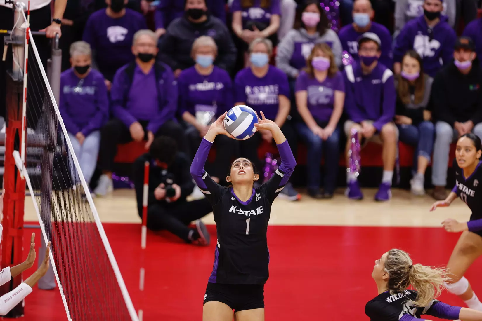 Teana Adams-Kaonohi competes against Florida State
