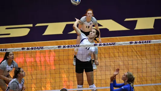 Peyton Williams Volleyball Kill