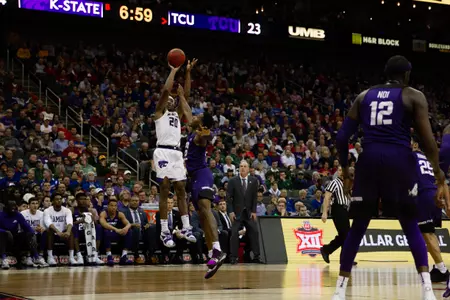 Xavier Sneed