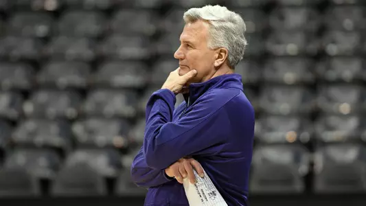 Bruce Weber watches practice ahead of an NCAA Tournament game in 2018
